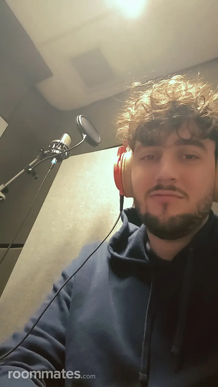 Profile photo 1 of 1