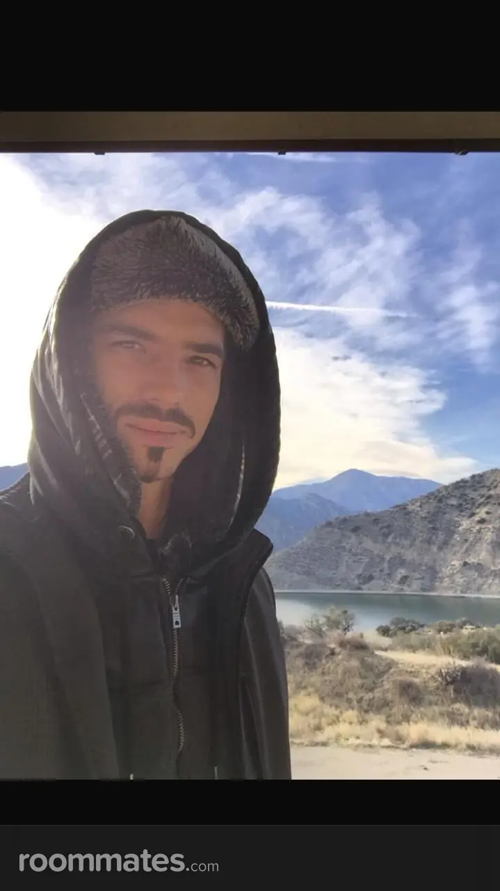 Profile photo 1 of 1