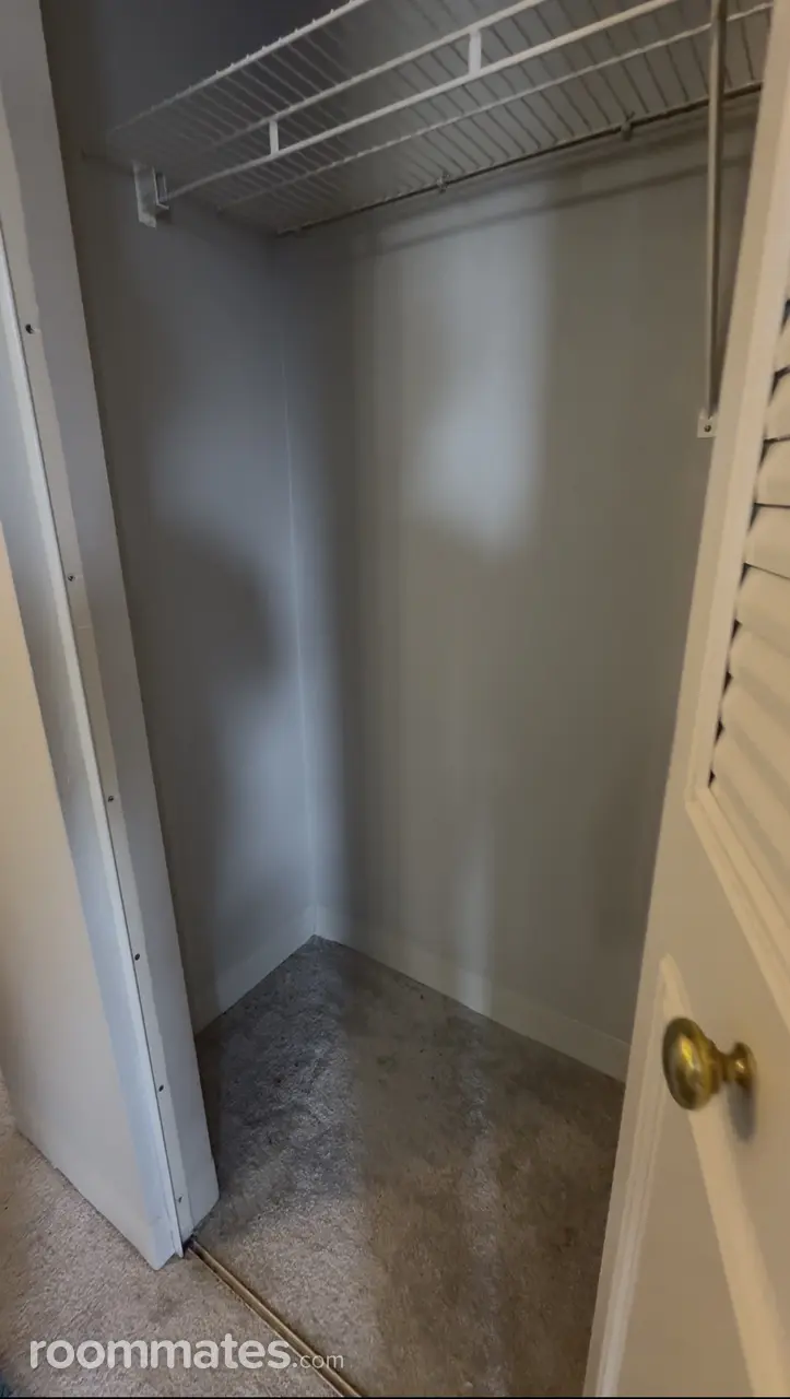 Profile photo 6 of 18