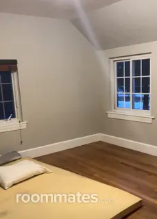 Room for rent in Brockton, MA $1000, house