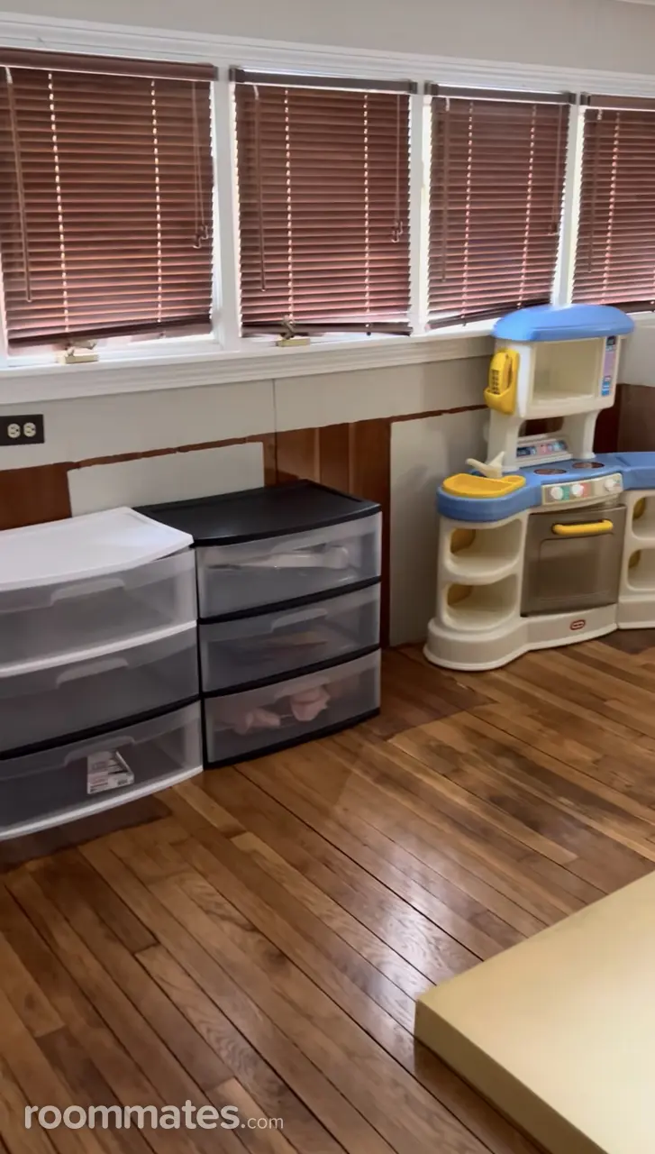 Profile photo 3 of 9