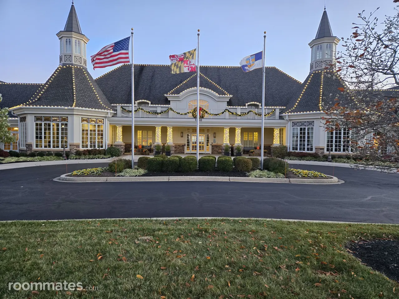 Profile photo 5 of 8