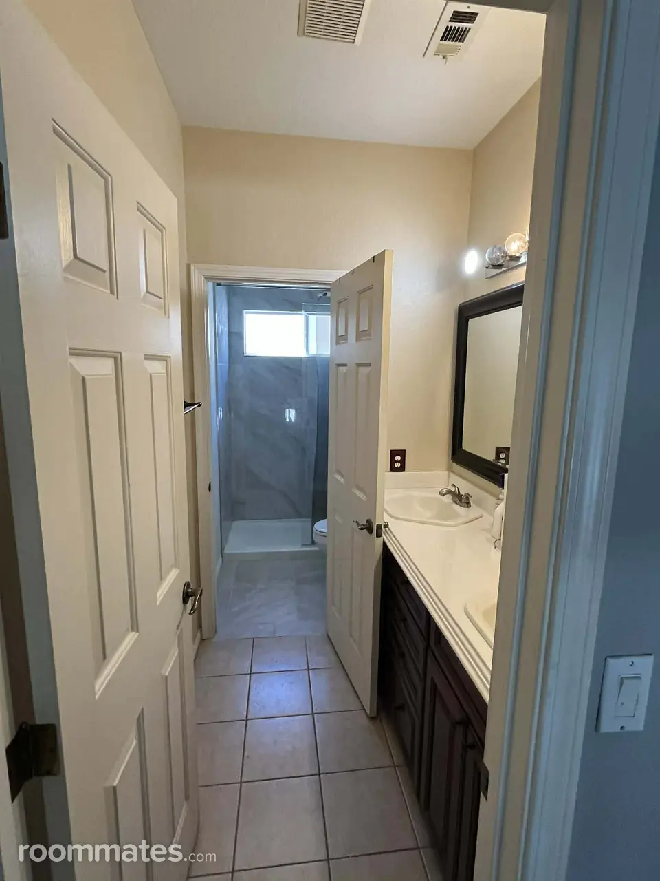 Profile photo 5 of 11