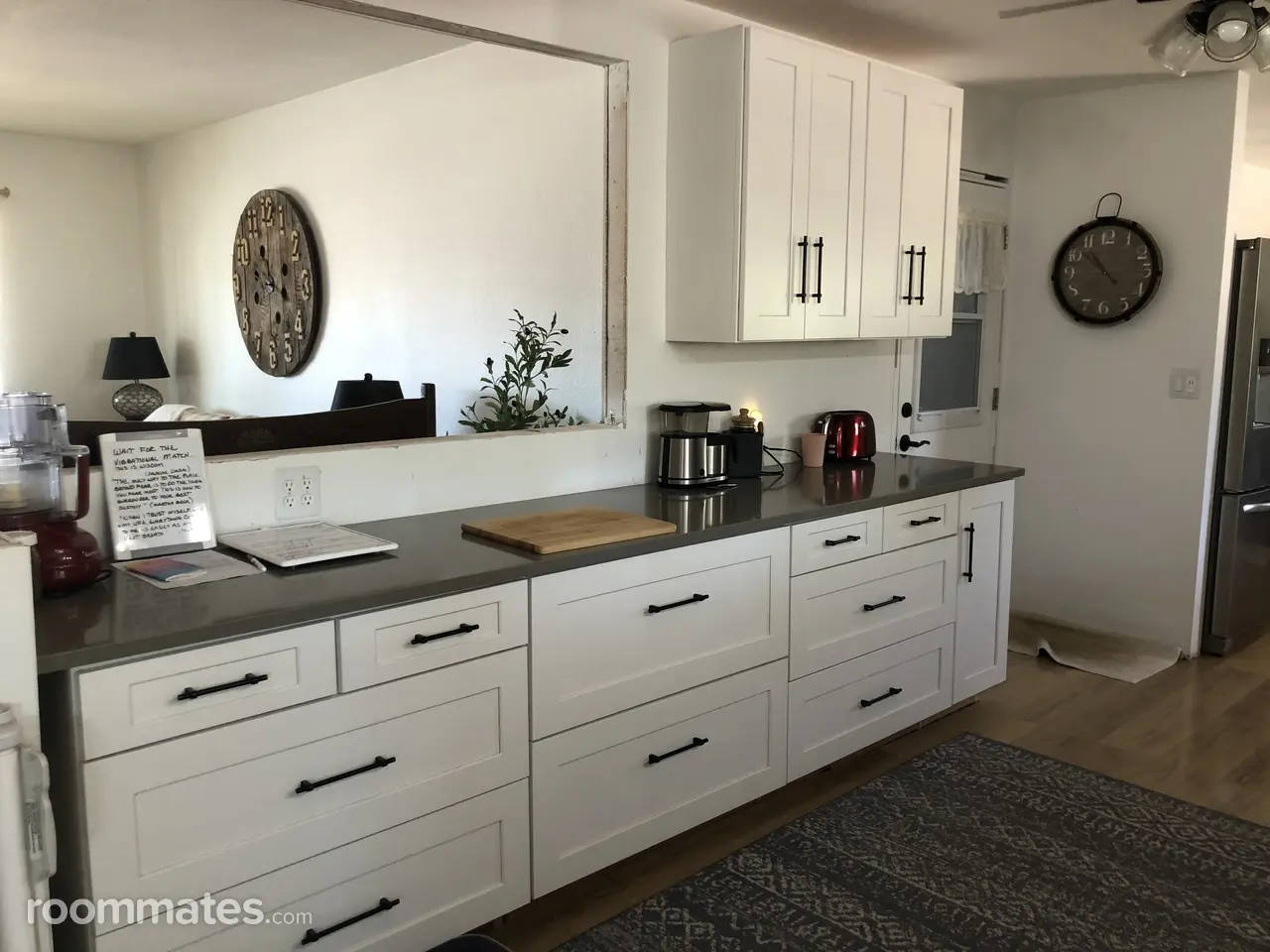 Profile photo 6 of 13