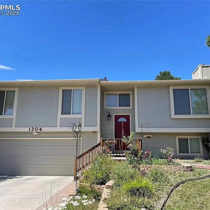 Room for rent in Colorado Springs, CO $1000, house