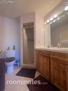 Room for rent in Colorado Springs, CO $1000, house