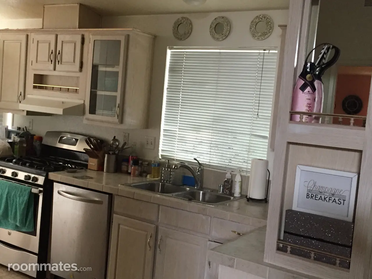 Profile photo 3 of 11