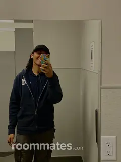 Roommate looking Upland, CA, $1000