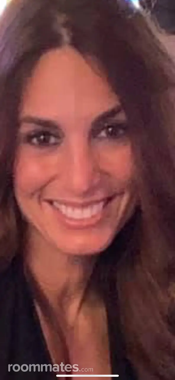 Profile photo 1 of 1