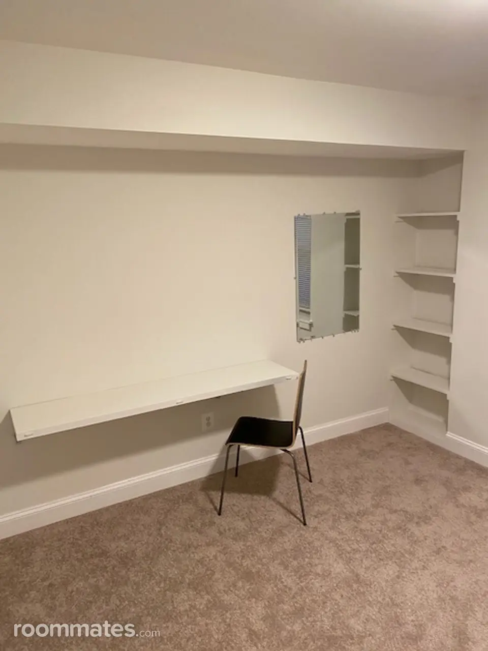 Profile photo 3 of 8