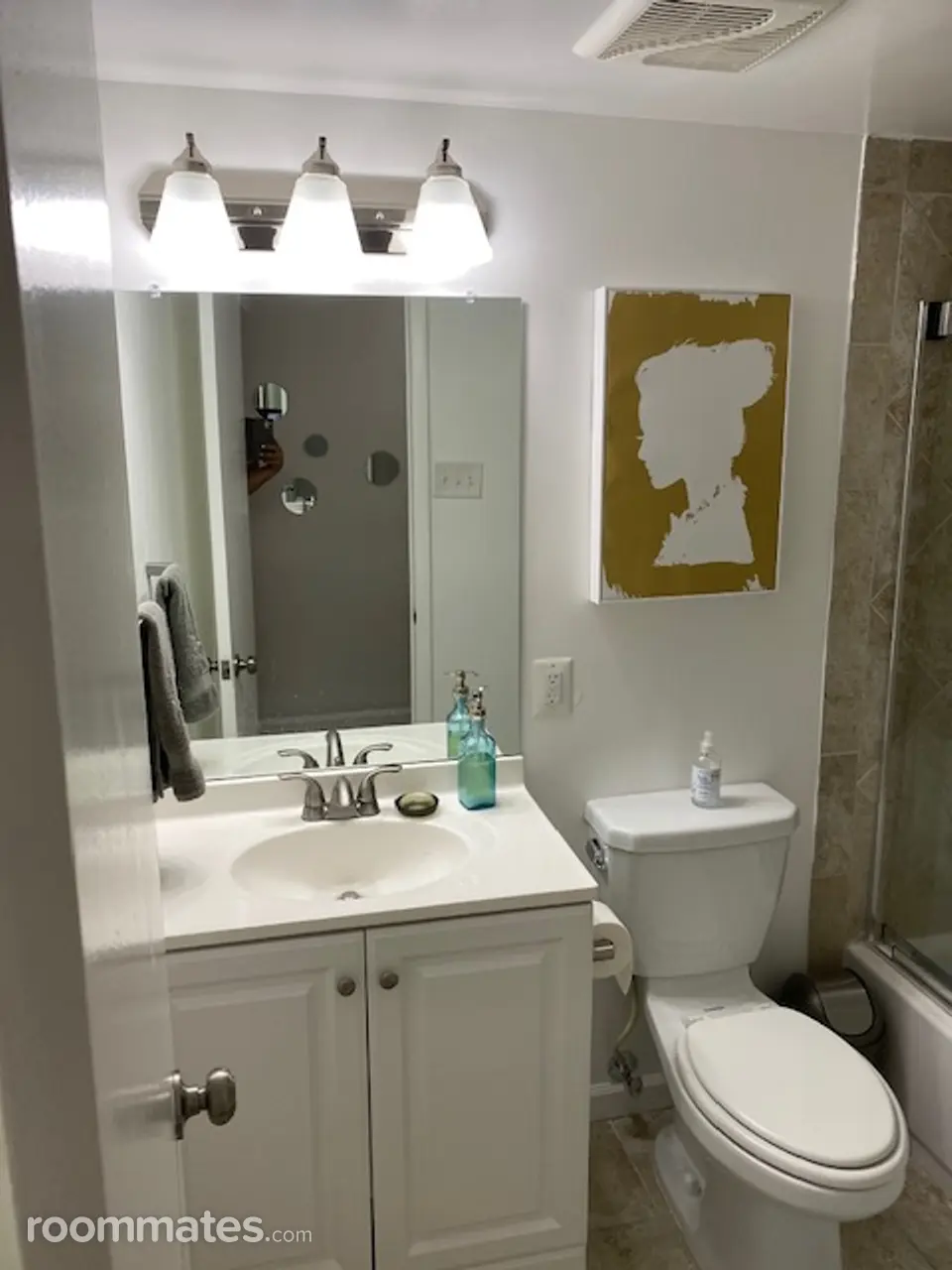 Profile photo 6 of 8