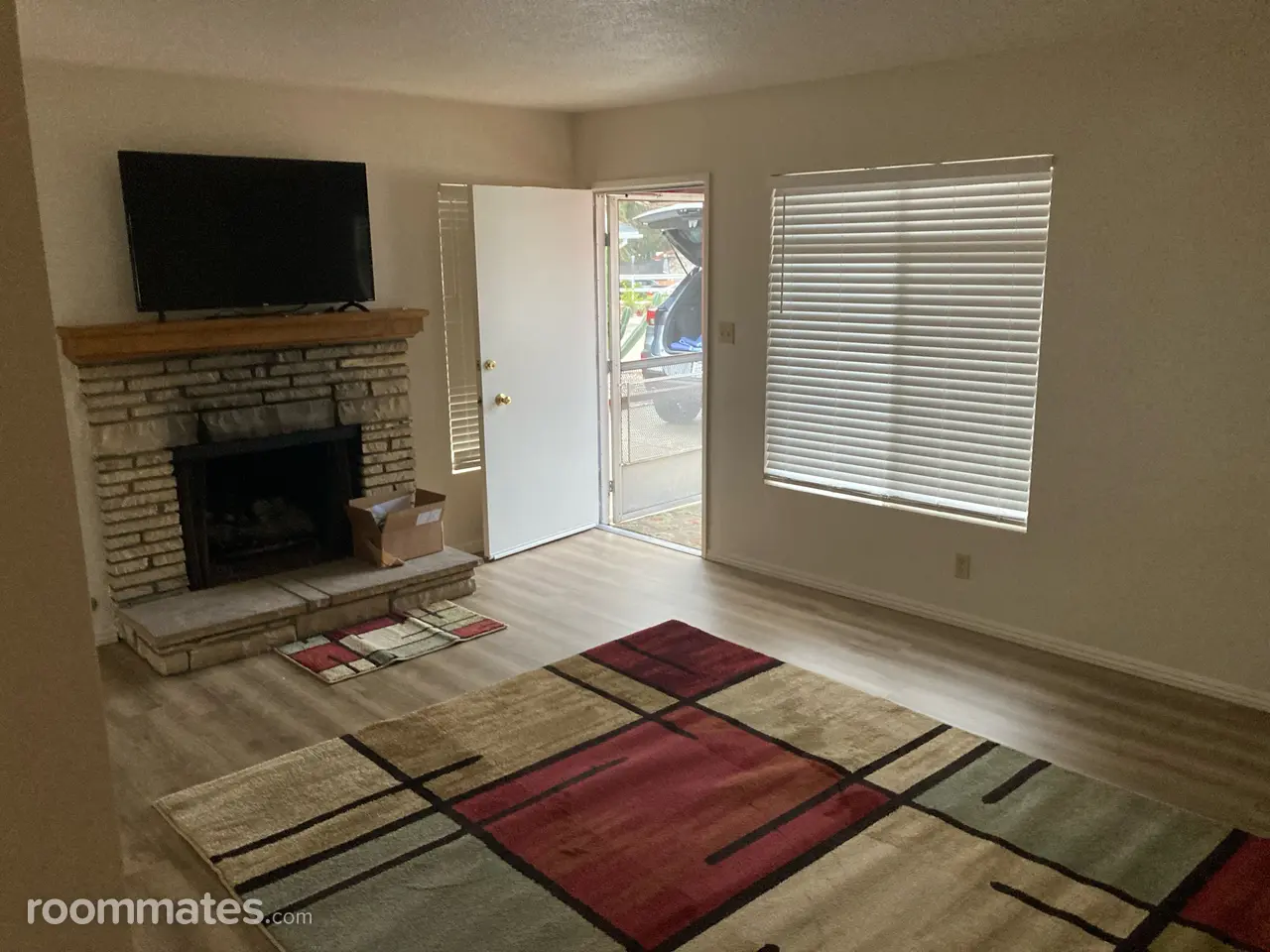 Profile photo 4 of 8