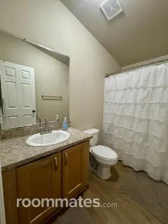 Room for rent in Phoenix, AZ $800, house