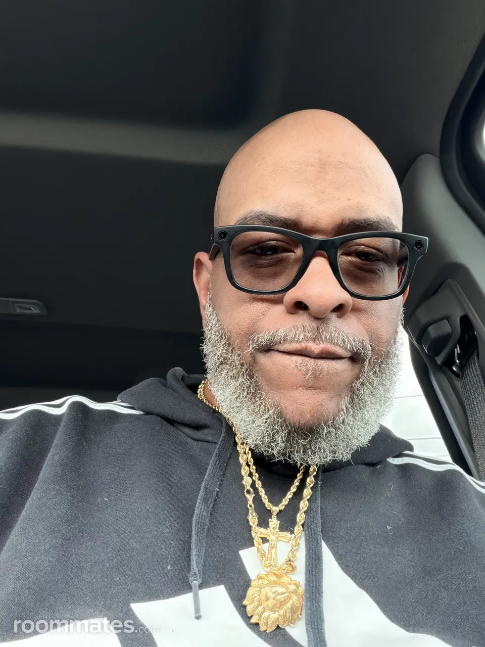 Profile photo 1 of 1