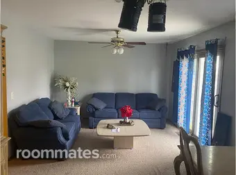 Room for rent in Troy, MI $900, house