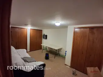 Room for rent in Troy, MI $900, house