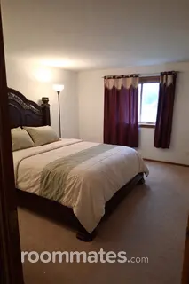 Room for rent in Troy, MI $900, house