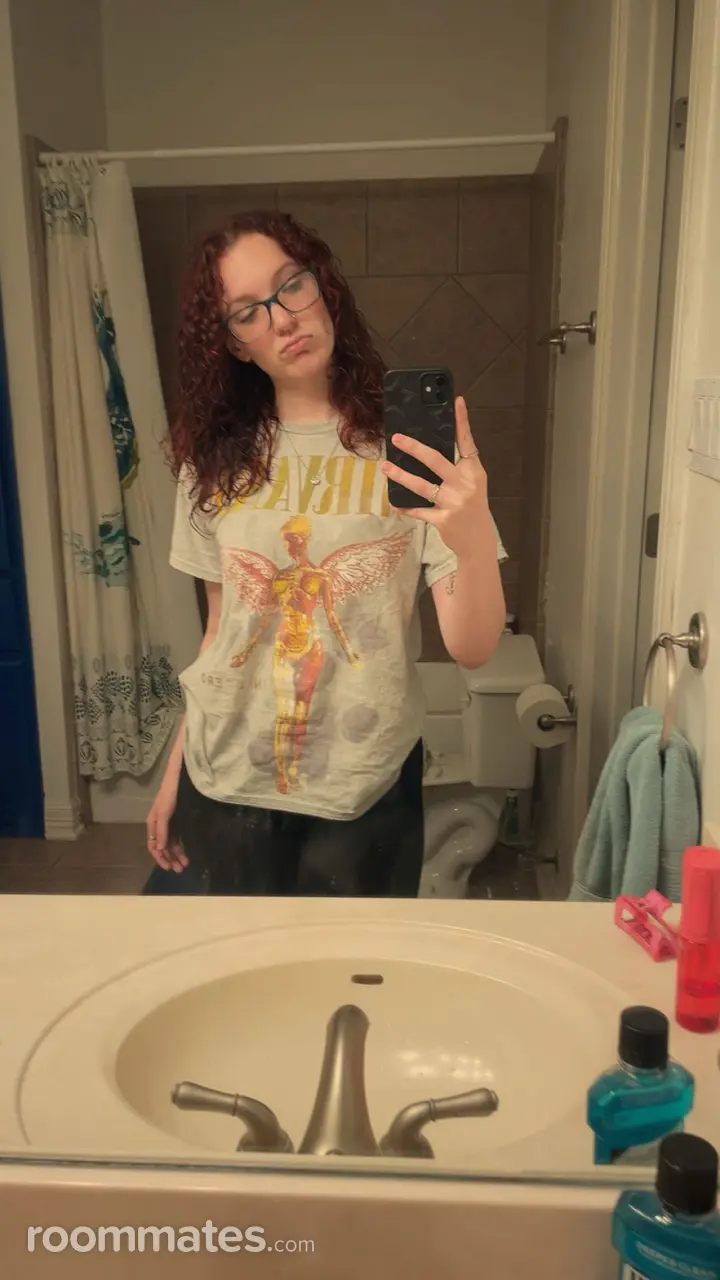 Profile photo 2 of 4