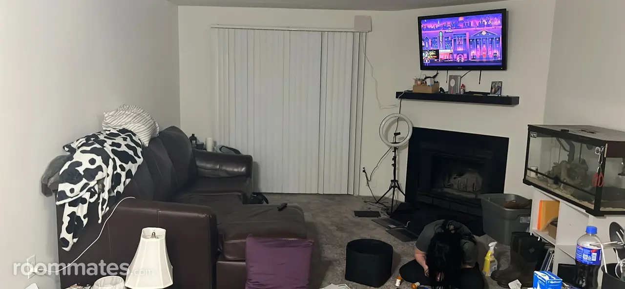 Profile photo 1 of 12