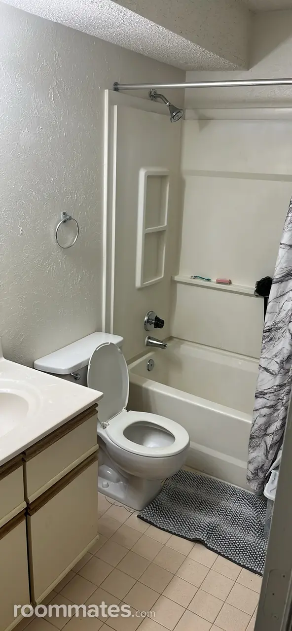 Profile photo 10 of 12