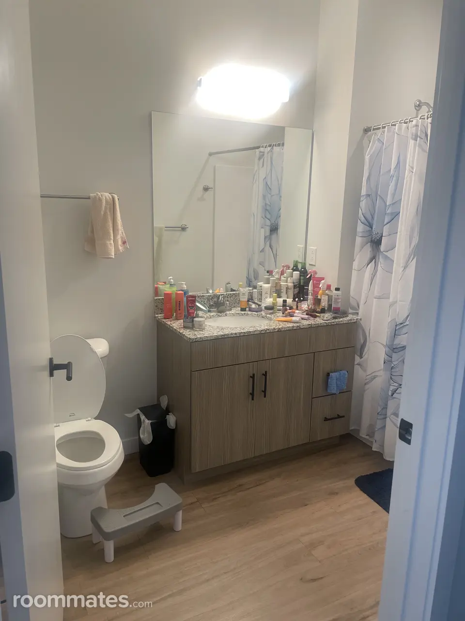 Profile photo 4 of 7