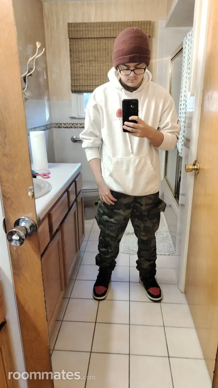 Profile photo 1 of 1