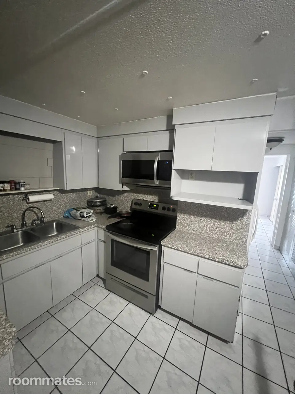 Profile photo 6 of 16