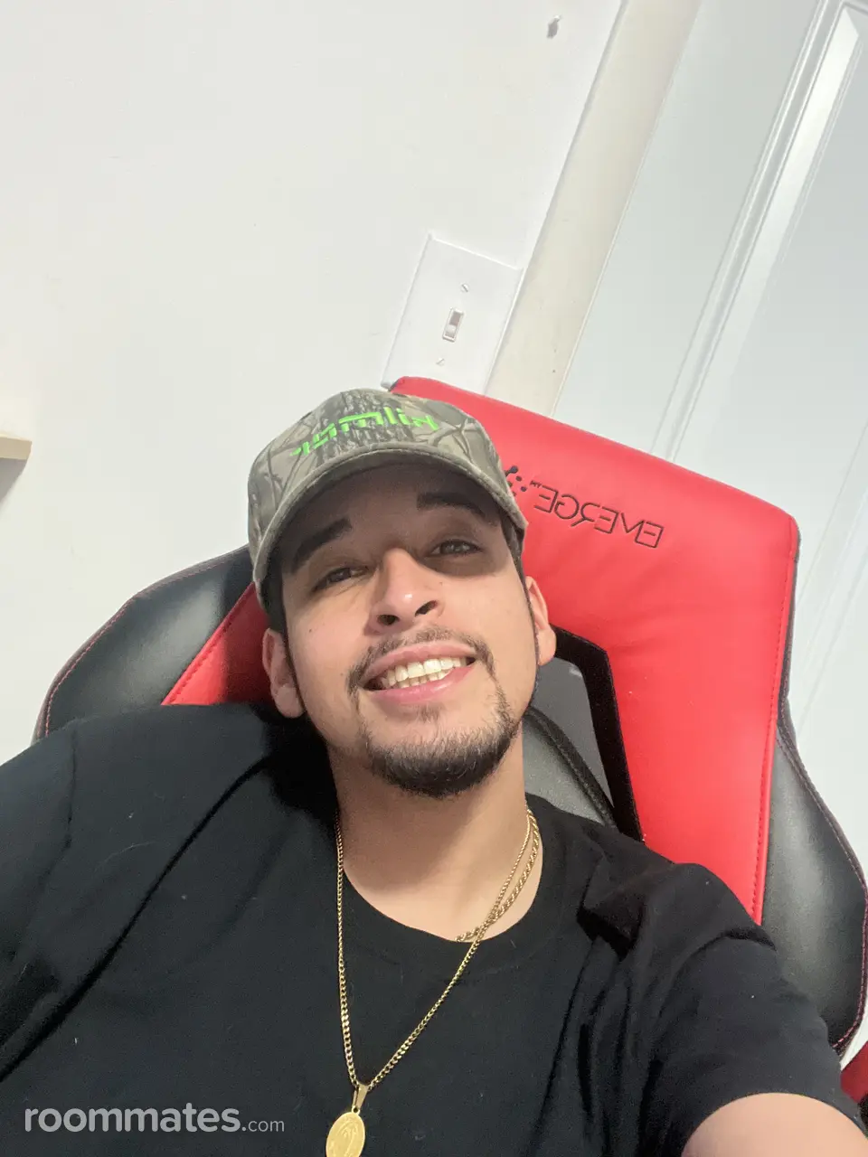 Profile photo 10 of 16