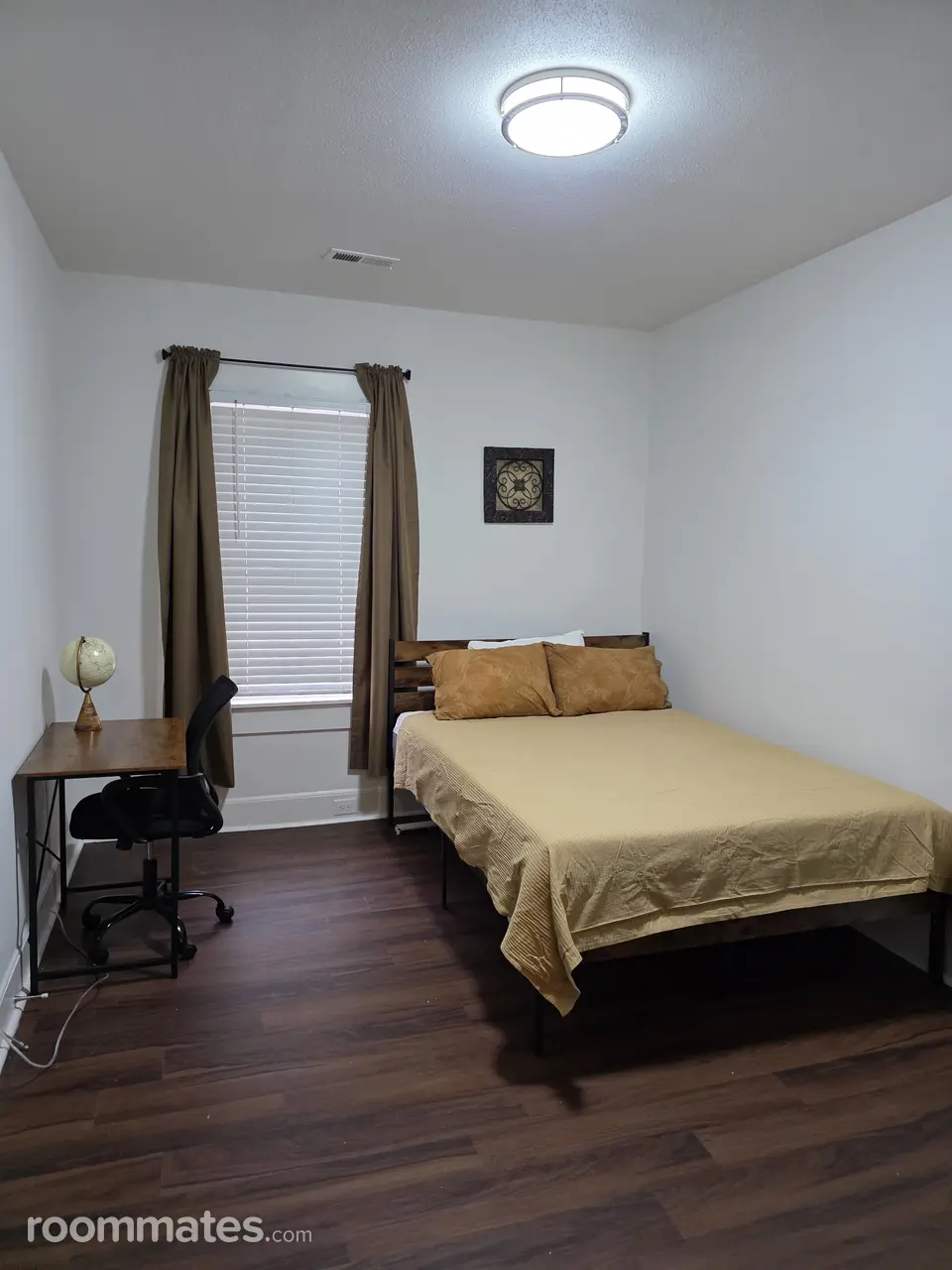 Profile photo 10 of 11