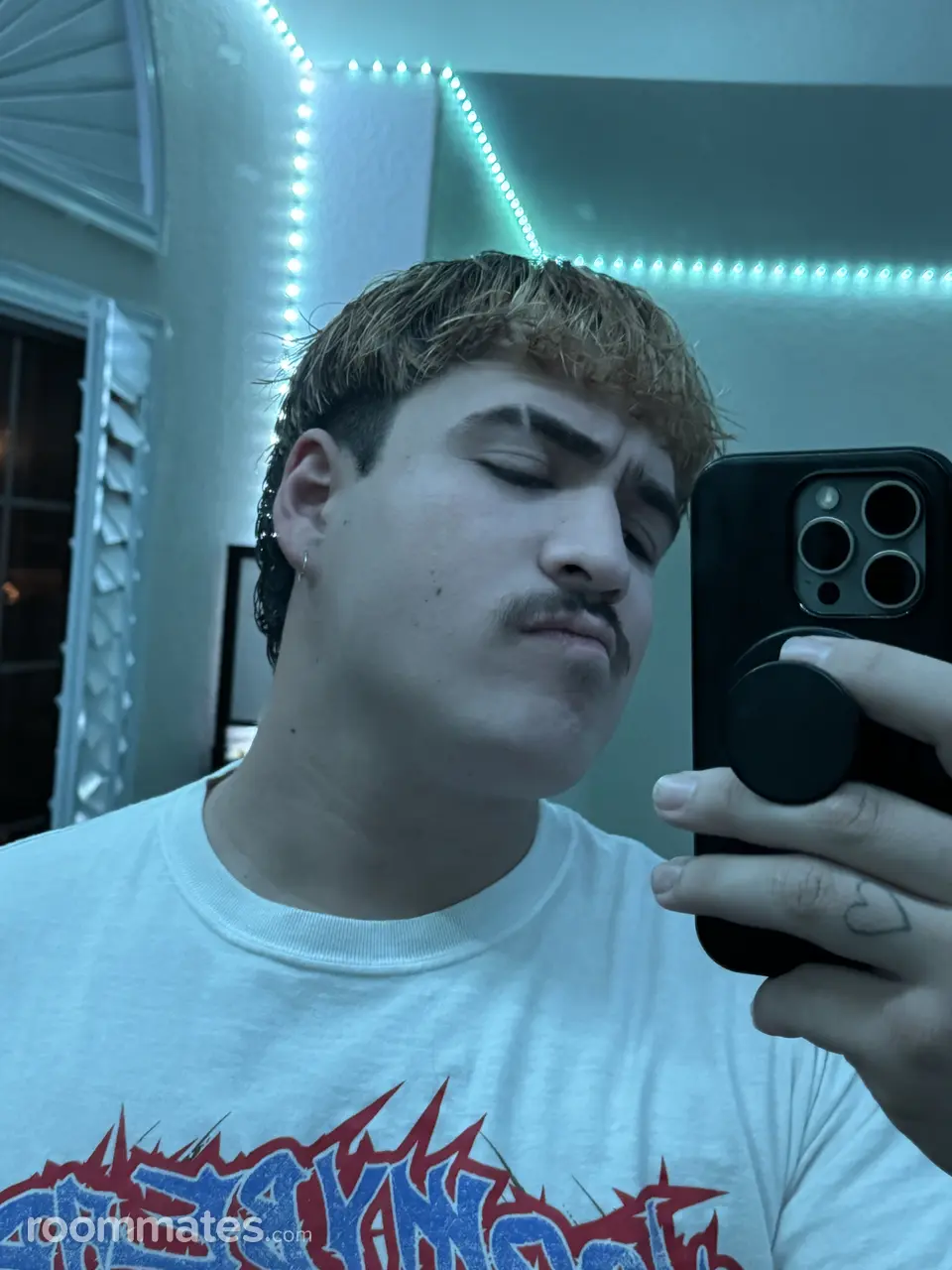 Profile photo 9 of 9