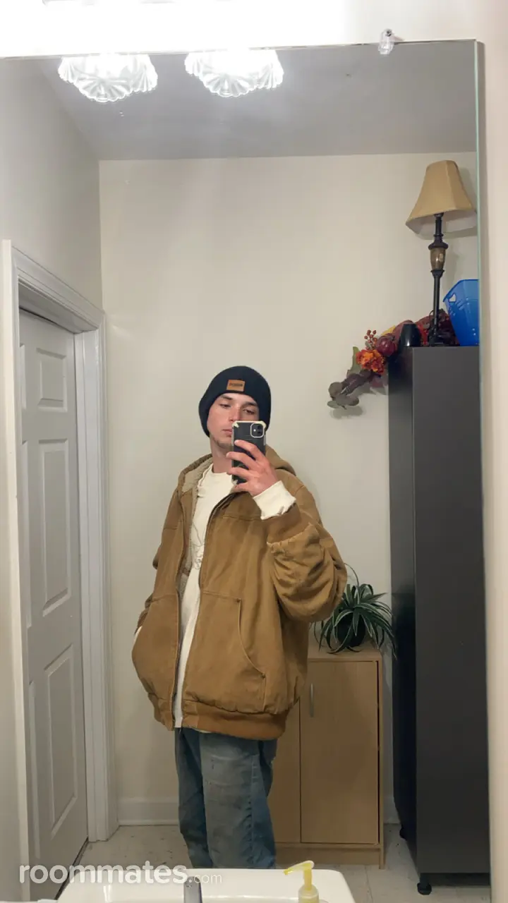 Profile photo 1 of 1