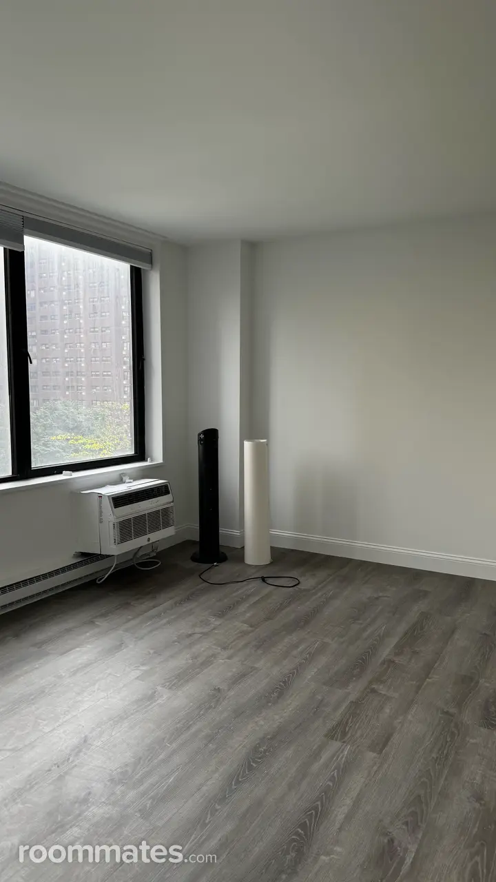 Profile photo 8 of 10