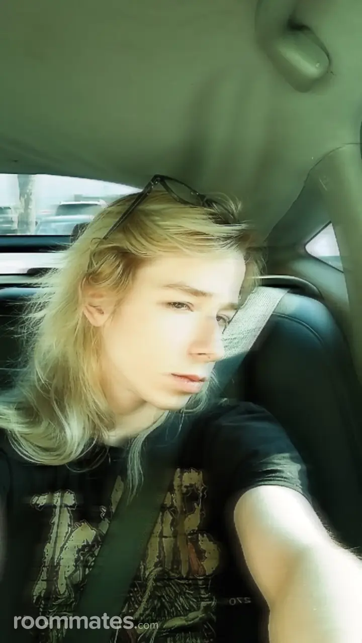 Profile photo 1 of 4