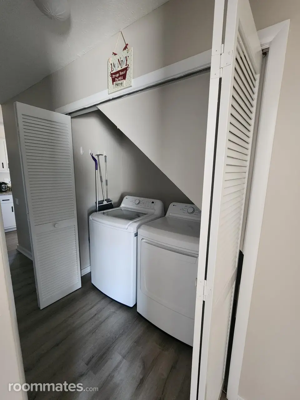 Profile photo 4 of 11