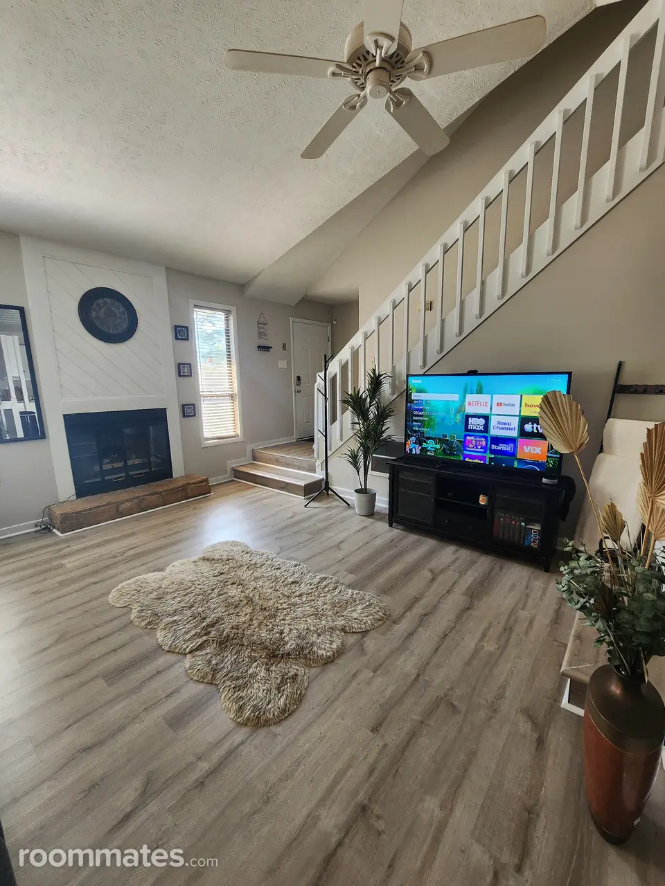 Profile photo 10 of 11