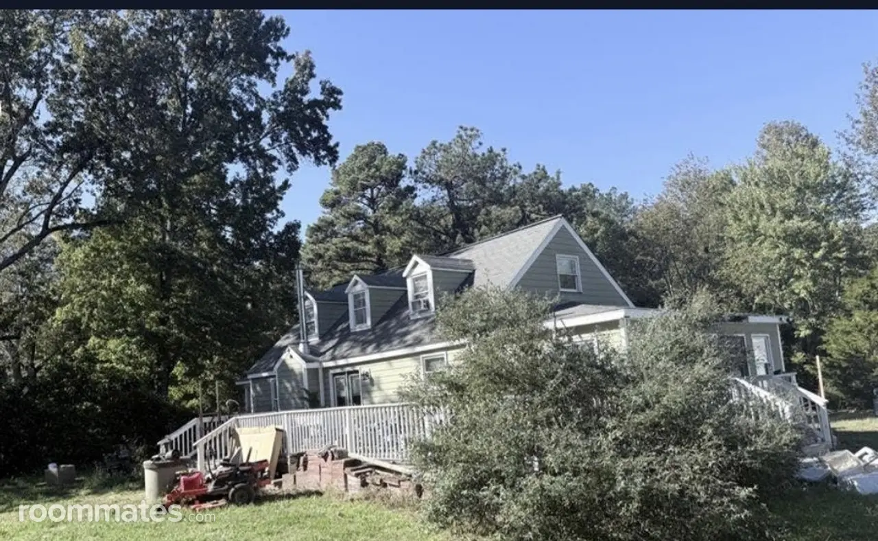 Profile photo 4 of 9