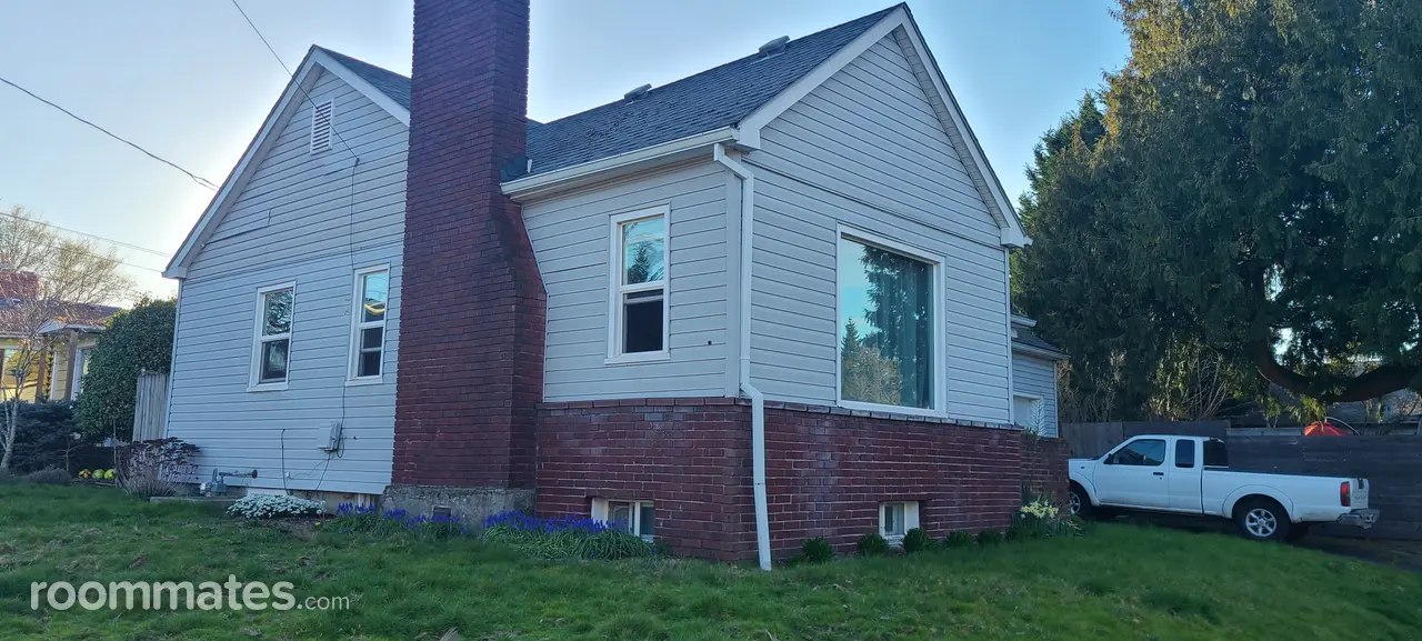 Profile photo 7 of 9