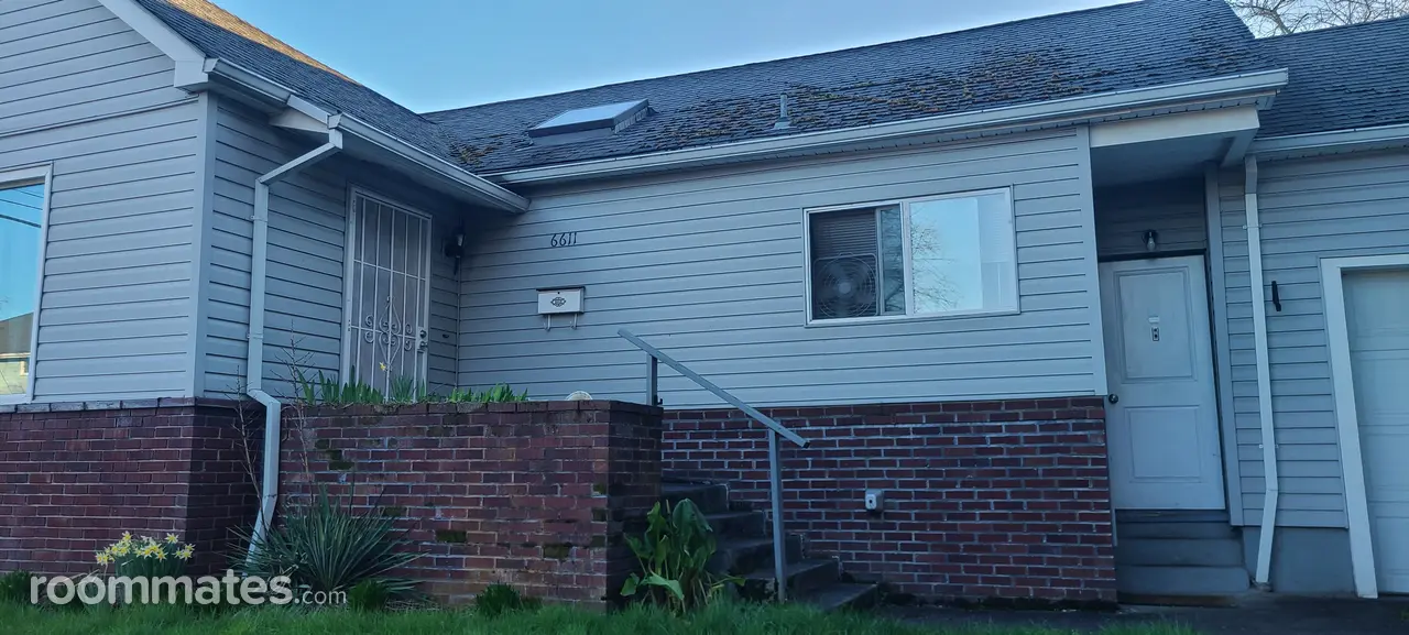 Profile photo 4 of 9