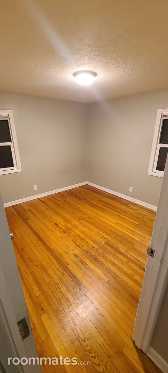 Profile photo 2 of 9