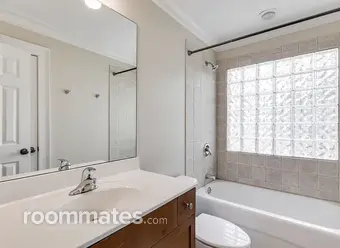 Room for rent in Atlanta, GA $650, house