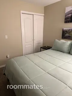 Room for rent in Wesley Chapel, FL $1300, house