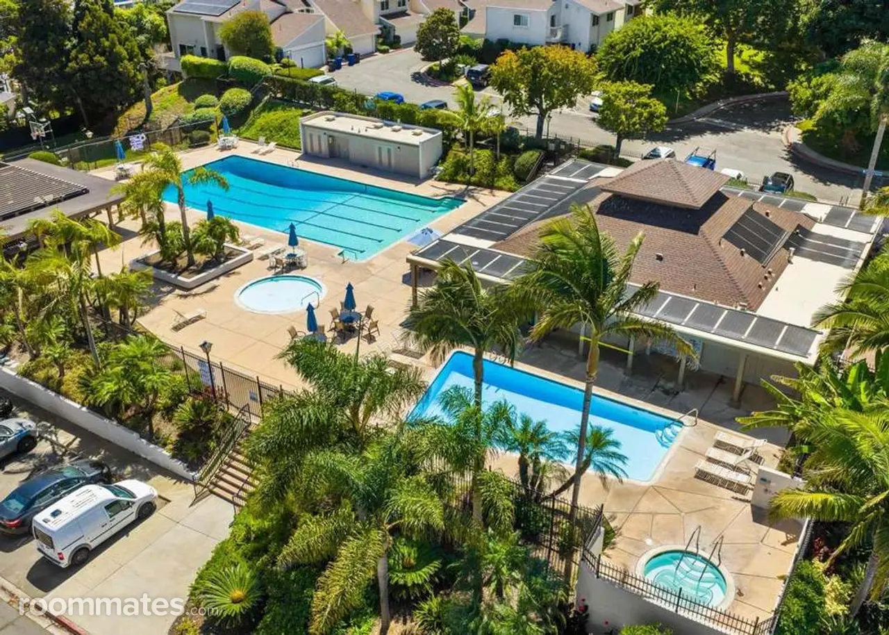 Profile photo 4 of 9