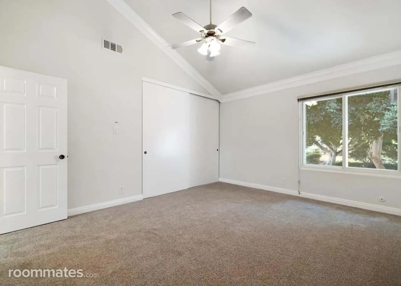 Profile photo 1 of 9