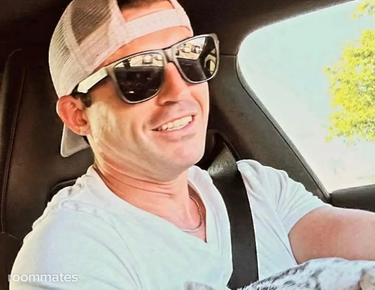 Profile photo 1 of 2