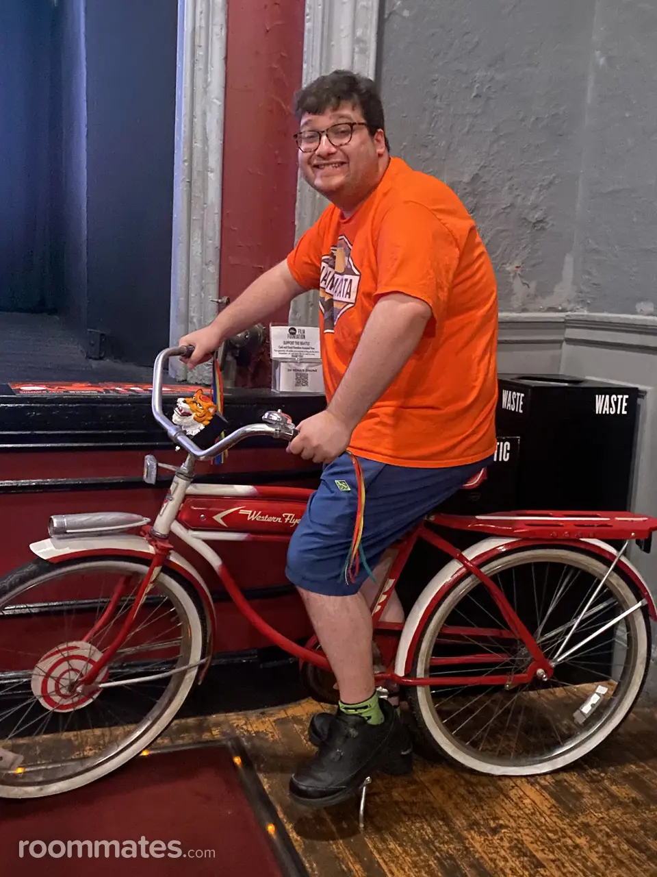 Profile photo 6 of 9