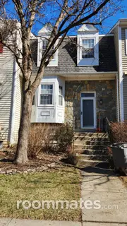 Room for rent in Fairfax, VA $900, townhouse