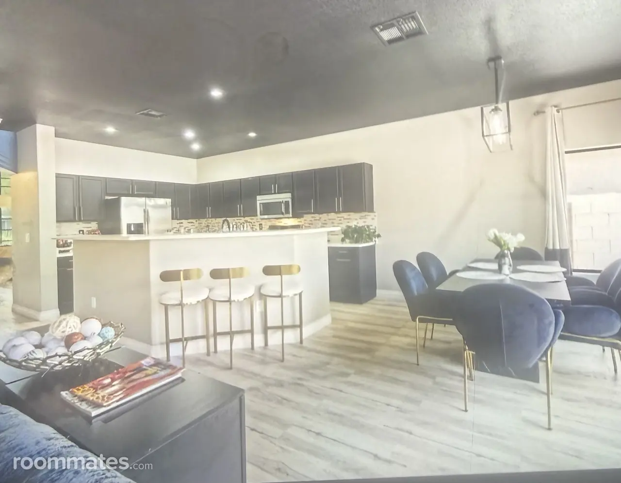 Profile photo 3 of 6