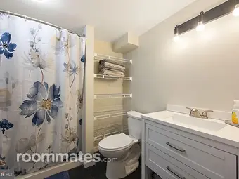 Room for rent in Wilmington, DE $750, house