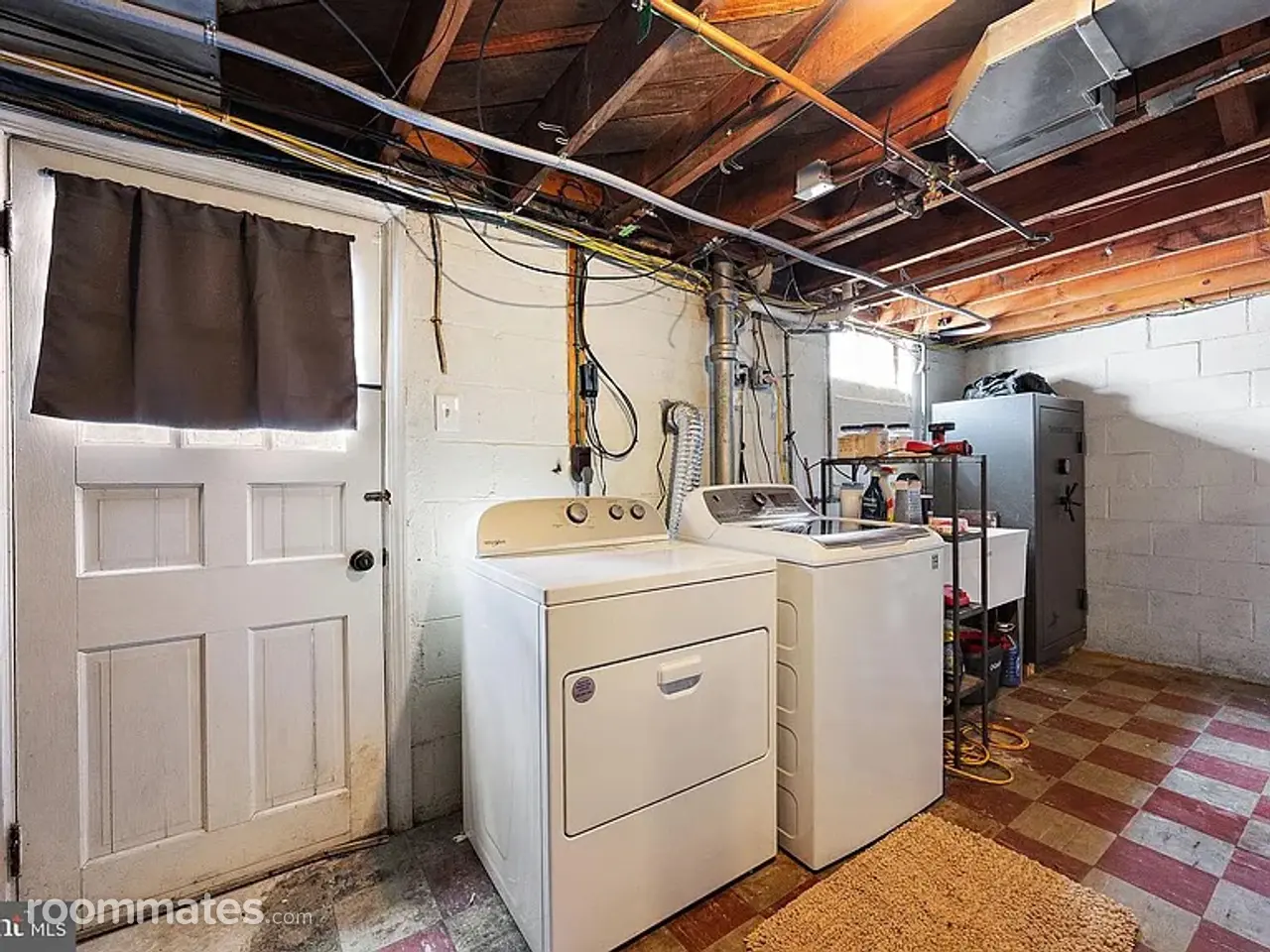 Profile photo 7 of 10