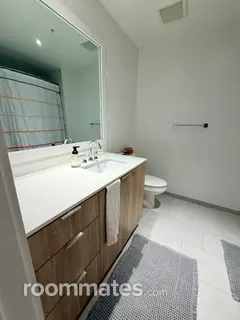 Room for rent in Miami, FL $2000, apartment